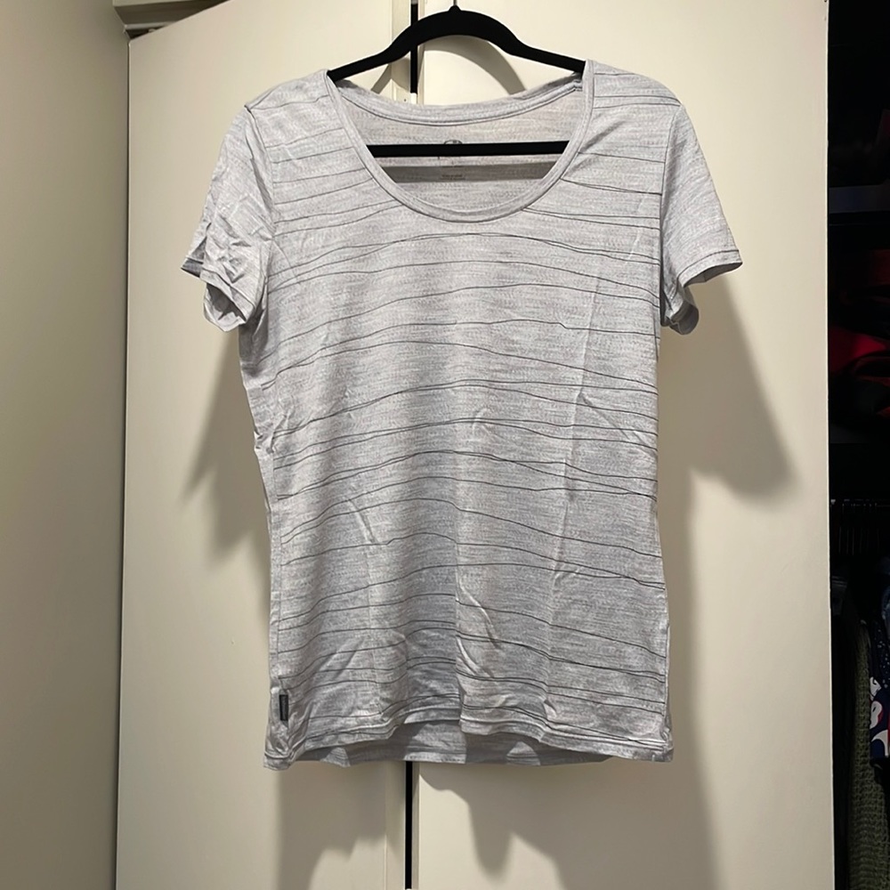 Icebreaker large merino wool T-shirt